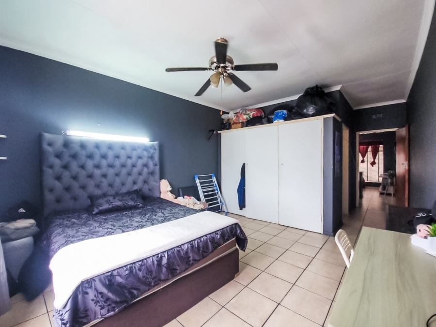 1 Bedroom Property for Sale in Die Bult North West